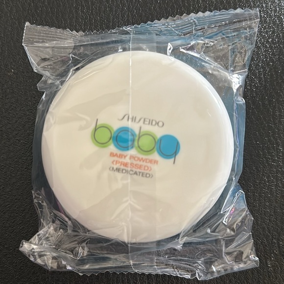 Shiseido Baby Powder - Picture 1 of 4